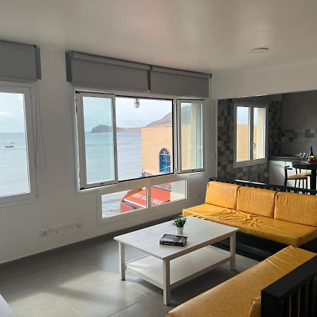 Edificio Playa Chica Apartment เอลเมดาโน ภายนอก รูปภาพ