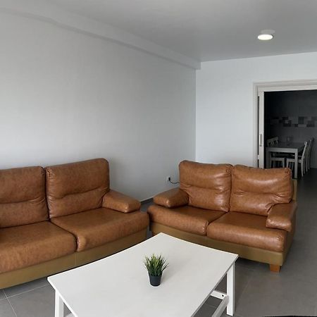 Edificio Playa Chica Apartment เอลเมดาโน ภายนอก รูปภาพ