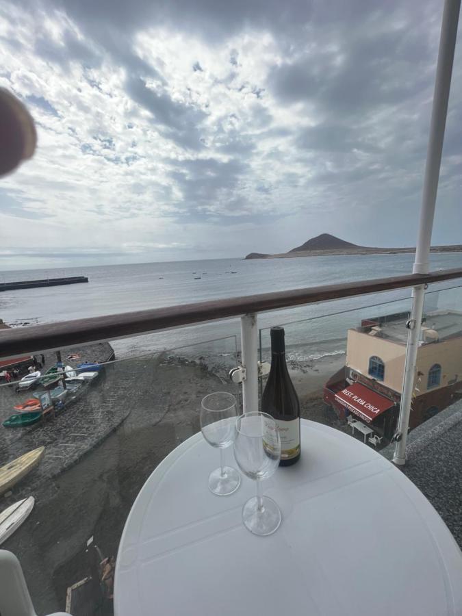 Edificio Playa Chica Apartment เอลเมดาโน ภายนอก รูปภาพ