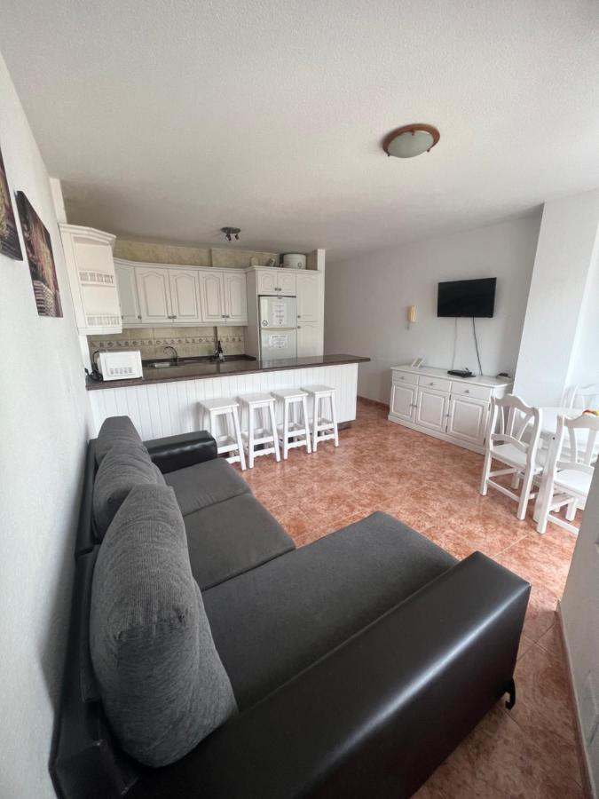 Edificio Playa Chica Apartment เอลเมดาโน ภายนอก รูปภาพ