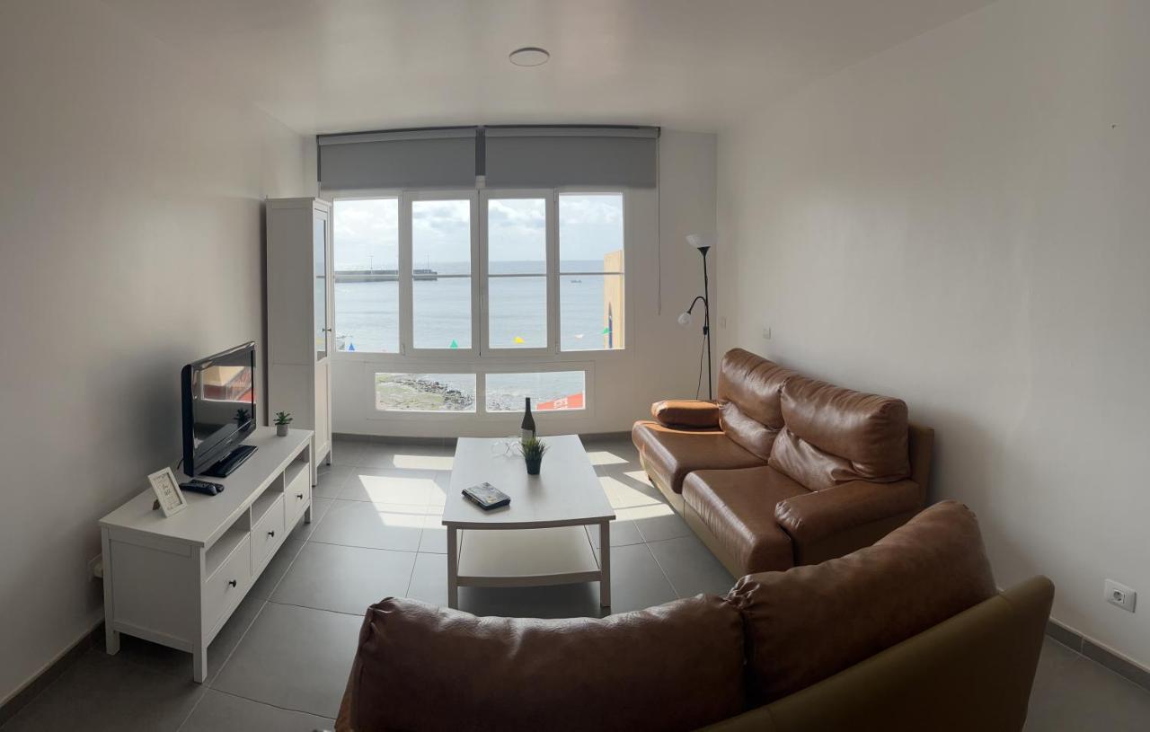 Edificio Playa Chica Apartment เอลเมดาโน ภายนอก รูปภาพ