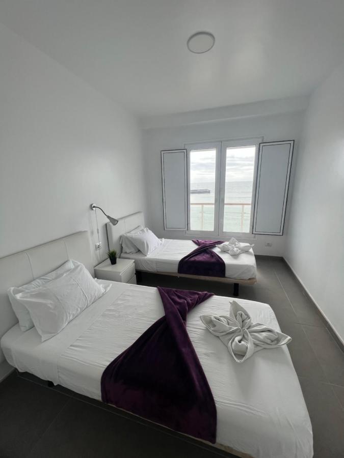 Edificio Playa Chica Apartment เอลเมดาโน ภายนอก รูปภาพ